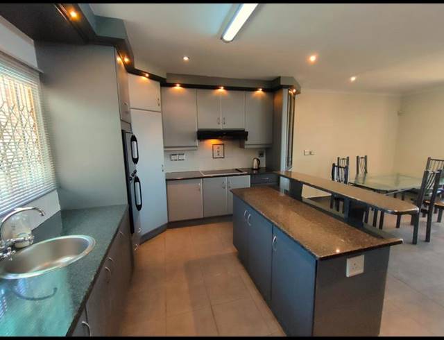 4 BEDROOM HOUSE FOR SALE IN DESAINAGAR